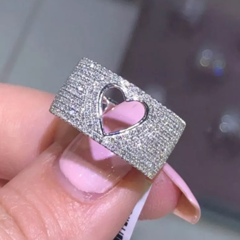 ✨✨Sterling Silver Heart Pave Band✨✨ - Picture 4 of 8